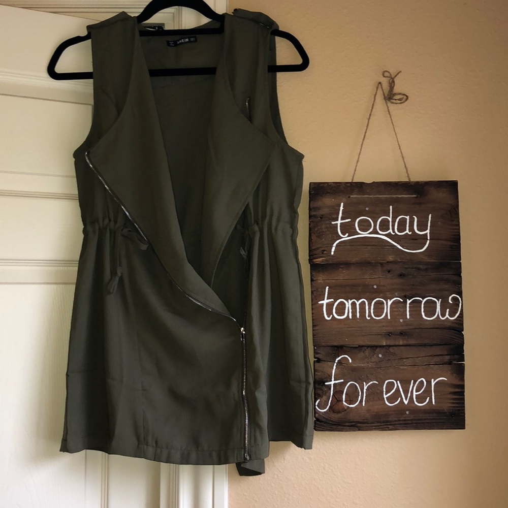 Shein vest